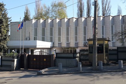 Посолството ни в Киев получи благодарности за подкрепа на талантливо българче